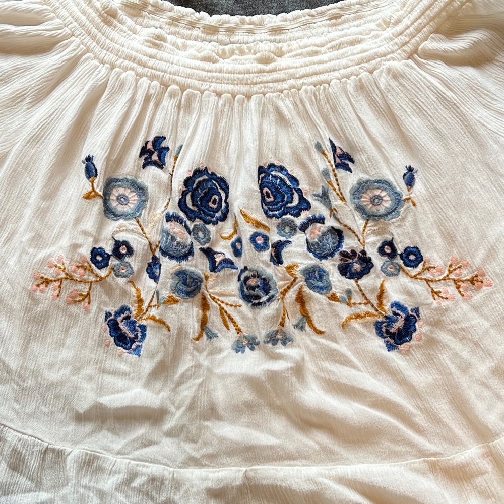 Blouse - Picture 3 of 3